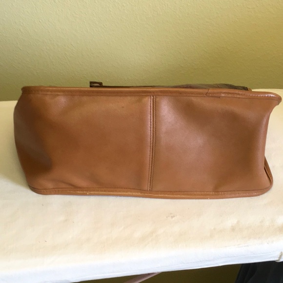 Handbag - Picture 4 of 5